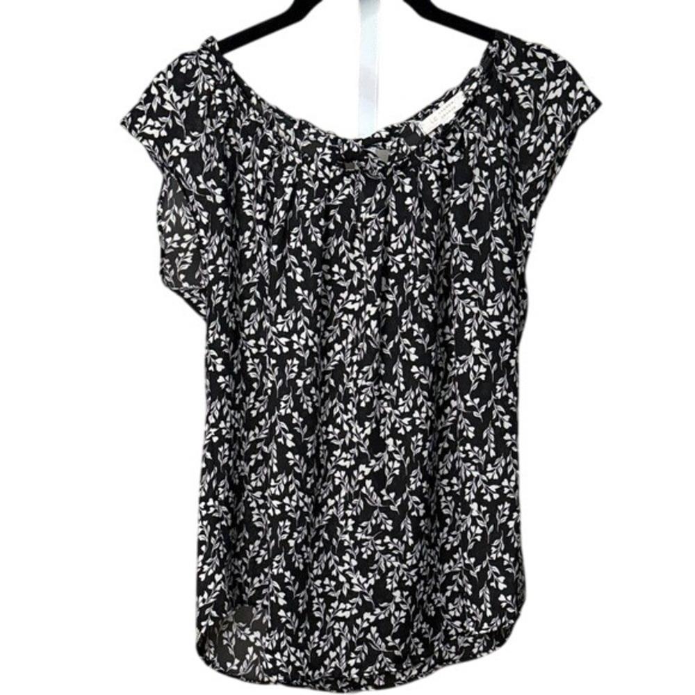 LC Lauren Conrad Black White Floral Cap Sleeve‎ Blouse Top XS